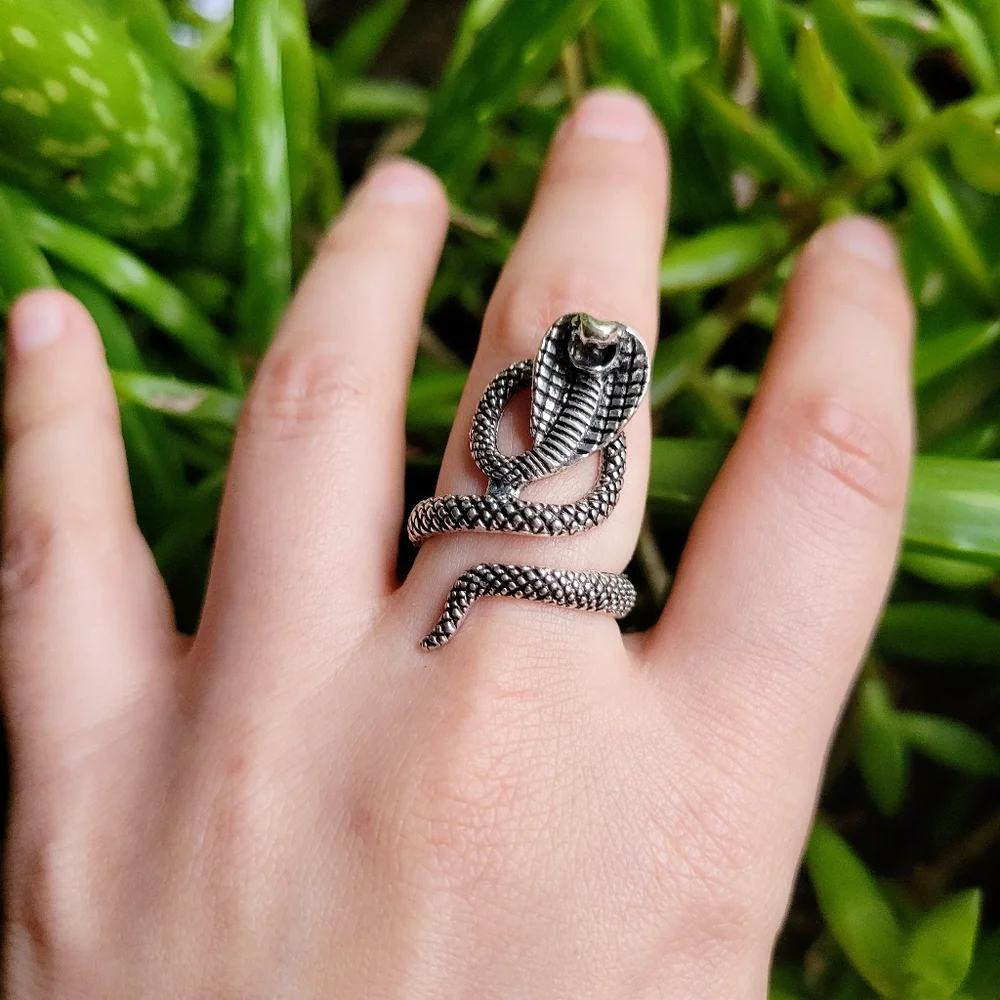 New Classic Silver Cobra Snake Ring